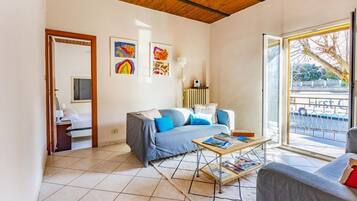 2 Schlafzimmer, Bügeleisen/Bügelbrett, Reisekinderbett