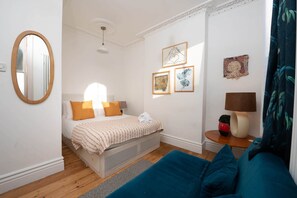 Room - Harper | 3BR Apartment (London)