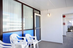 Terrace/patio - Oceanblock Condo. A few steps from the beach (Ocean City)