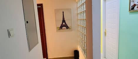 Economy Single Room, Balcony, City View | Living area