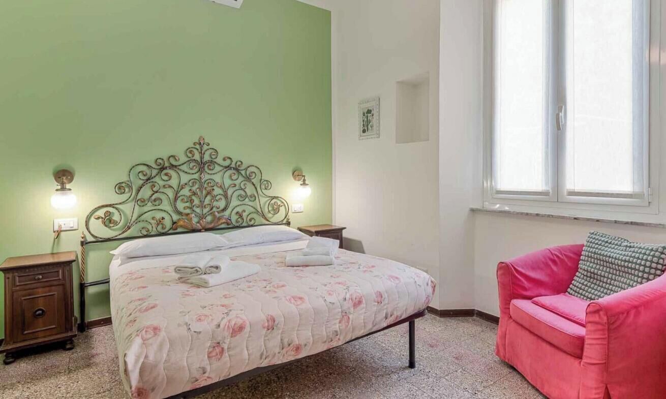 2 bedrooms, iron/ironing board