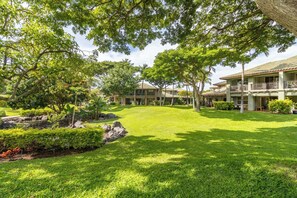 Exterior - Private & luxurious 2 bedroom Mauna Lani townhome (Kamuela)