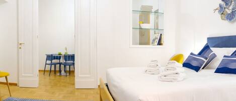 2 bedrooms, desk, iron/ironing board, travel cot