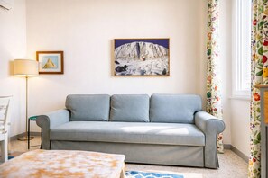 Smart TV, books, music library, video library - Elegantis.it Gallo Suite Apartment (Roma)