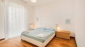 Iron/ironing board