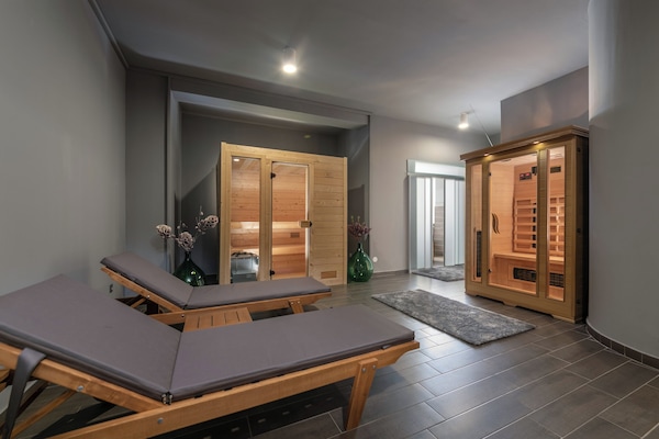 Swedish massages, sports massages, massages