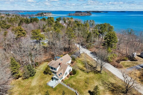 Coastal Escape on Cousins Island in Yarmouth, Maine