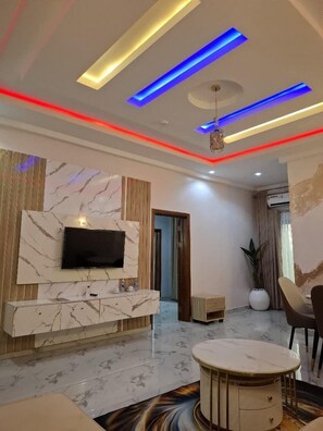 Living area - Nice-mason Serene and Suites (Benin City)