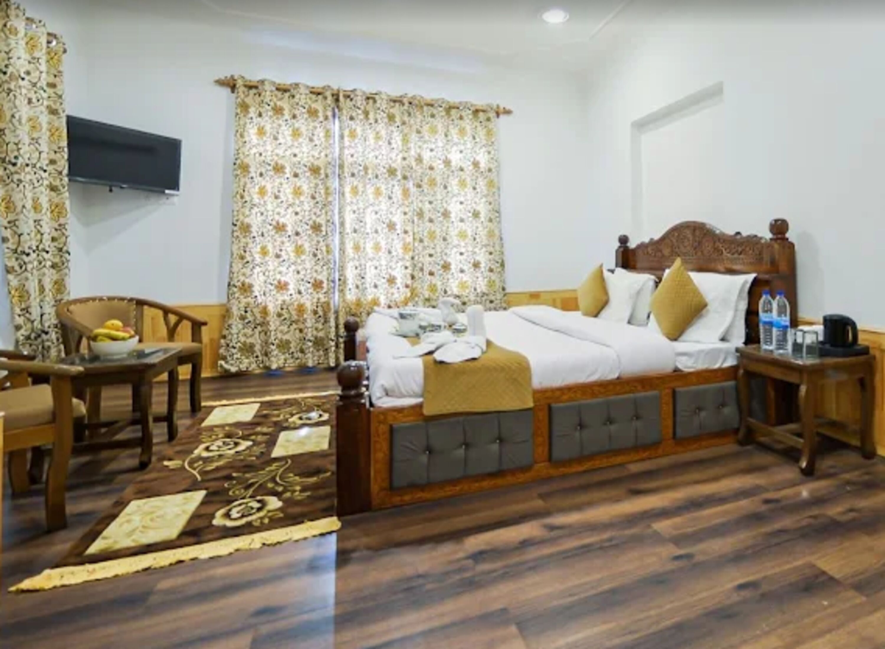 Deluxe Room | Free WiFi, bed sheets