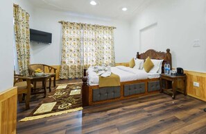 Free WiFi, bed sheets - OK Residency (Srinagar)