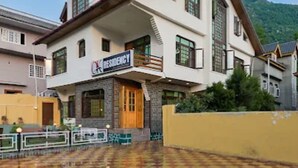 Ảnh chưa phân loại, 4 trong số 27 ảnh, nút