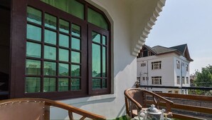 Ảnh chưa phân loại, 3 trong số 27 ảnh, nút