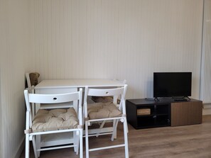 Interior - Renovated Studio 34m², balcony, fiber, 300m from slopes, 4 pers (Pra-Loup)