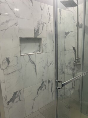 Håndklæder, Sæbe, Toiletpapir