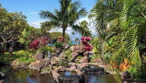 Property grounds - Walk to Beach and Dining + AC - Napili Shores D224 - Updated Studio (Lahaina)