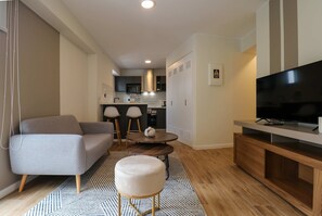 Apartment | 1 bedroom, Internet - w Engaging Loft in the Heart of San Isidro (Lima)