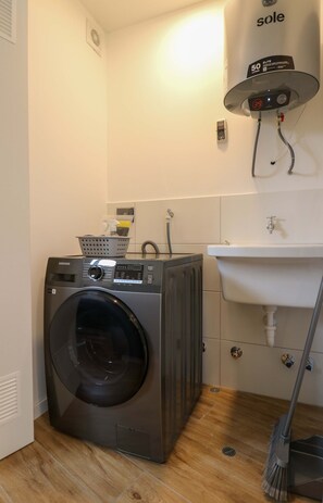 Apartment | 1 bedroom, Internet - w Engaging Loft in the Heart of San Isidro (Lima)