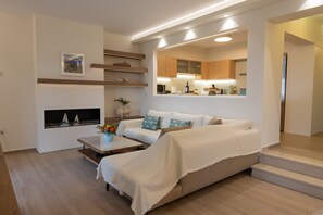 4 bedrooms, Internet - Seafront Villa Ciel With Private Pool in Nafpaktos (Nafpaktos)
