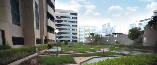 Exterior - Contemporary Partition Room in Tecom  (Dubai)