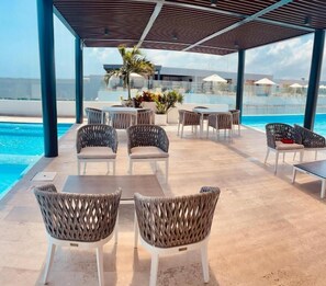 Pool - SERENADA APT 413 (Playa del Carmen)