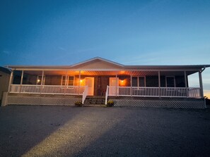 المنشأة من الخارج