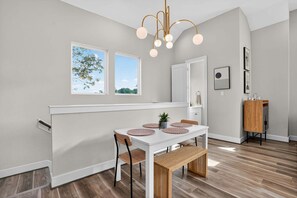 Townhome, 3 Bedrooms | Dining - Bright 3br Houston Retreat Near Heights & Galleria 3 Bedroom Townhouse (Houston)