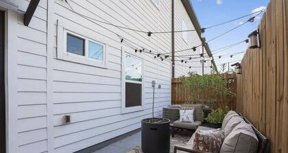 Bright 3br Houston Retreat Near Heights & Galleria 3 Bedroom Townhouse