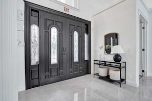 House, 6 Bedrooms | Interior - 6br Elegant Hollywood Lakes Mansion W/ Pool & Spa 6 Bedroom Home (Hollywood)