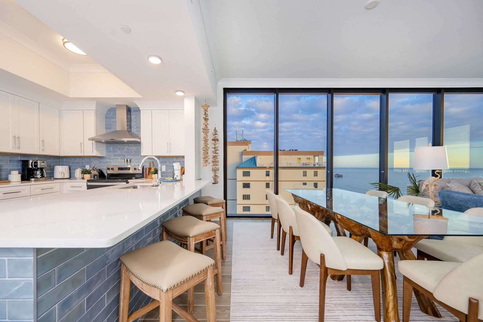 Appart'hôtel, 4 chambres | Cuisine privée | Réfrigérateur, four, cafetière/bouilloire