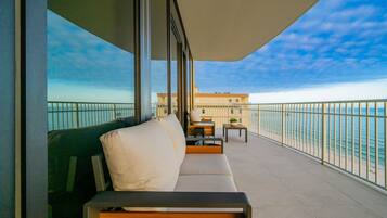 Appart'hôtel, 4 chambres | Terrasse/Patio