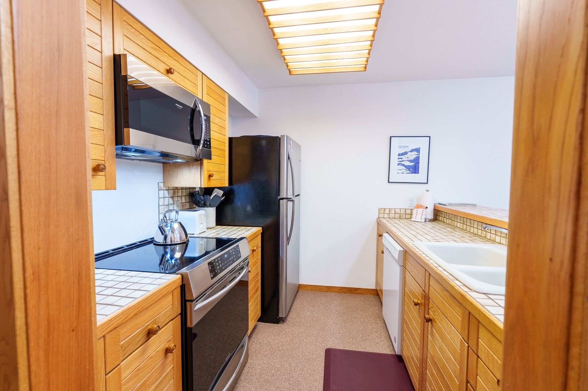 Condo, 1 Bedroom | Private kitchen | Fridge, oven, coffee/tea maker, toaster