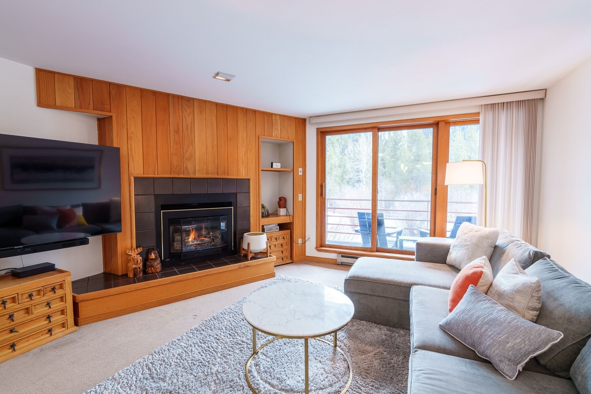 Condo, 1 Bedroom | Living area | Smart TV