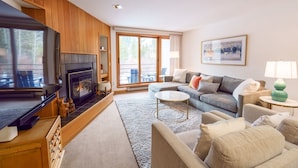 Apartment, 1 Schlafzimmer | Wohnbereich | Smart-TV