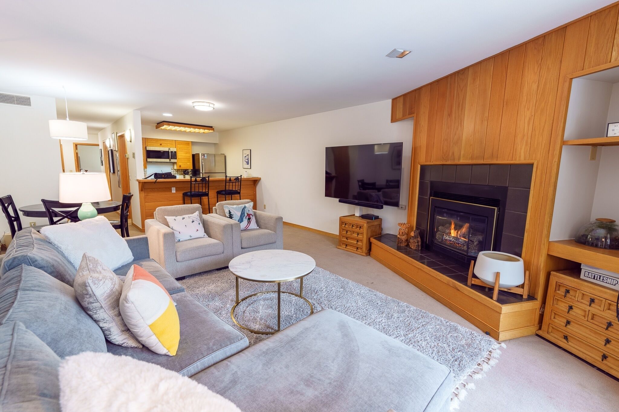 Condo, 1 Bedroom | Living area | Smart TV