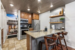 Coffee/tea maker, fridge, microwave, oven - 4 Min Walk to PCMR | Hot Tub | Ski Locker (Park City)