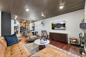 TV, fireplace - 4 Min Walk to PCMR | Hot Tub | Ski Locker (Park City)