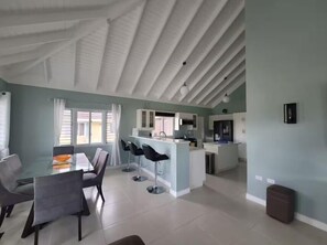 Dining room - The Crest - Serenity Oasis Villa (St. Ann's Bay)