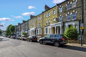 Exterior - Stylish and chic 2BR flat in Kensington (London)