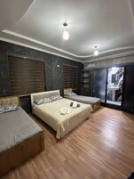 Ropa de cama de alta calidad, cubrecamas y colchones con pillow-top 