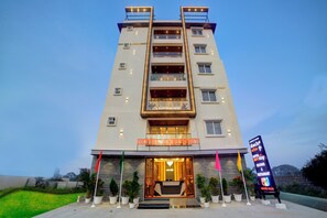 Exterior - Hotel AeroStay Bangalore Airport (Bangalore)