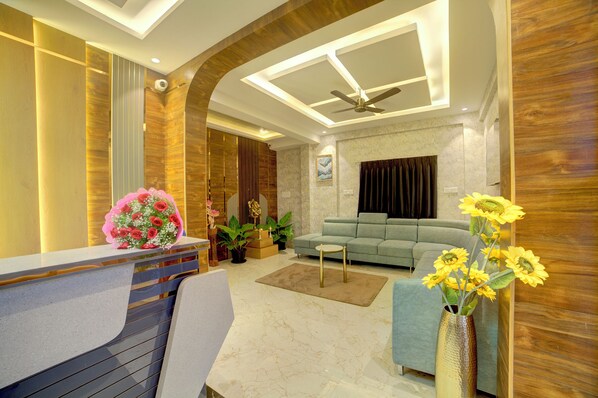 Lobby - Hotel AeroStay Bangalore Airport (Bangalore)