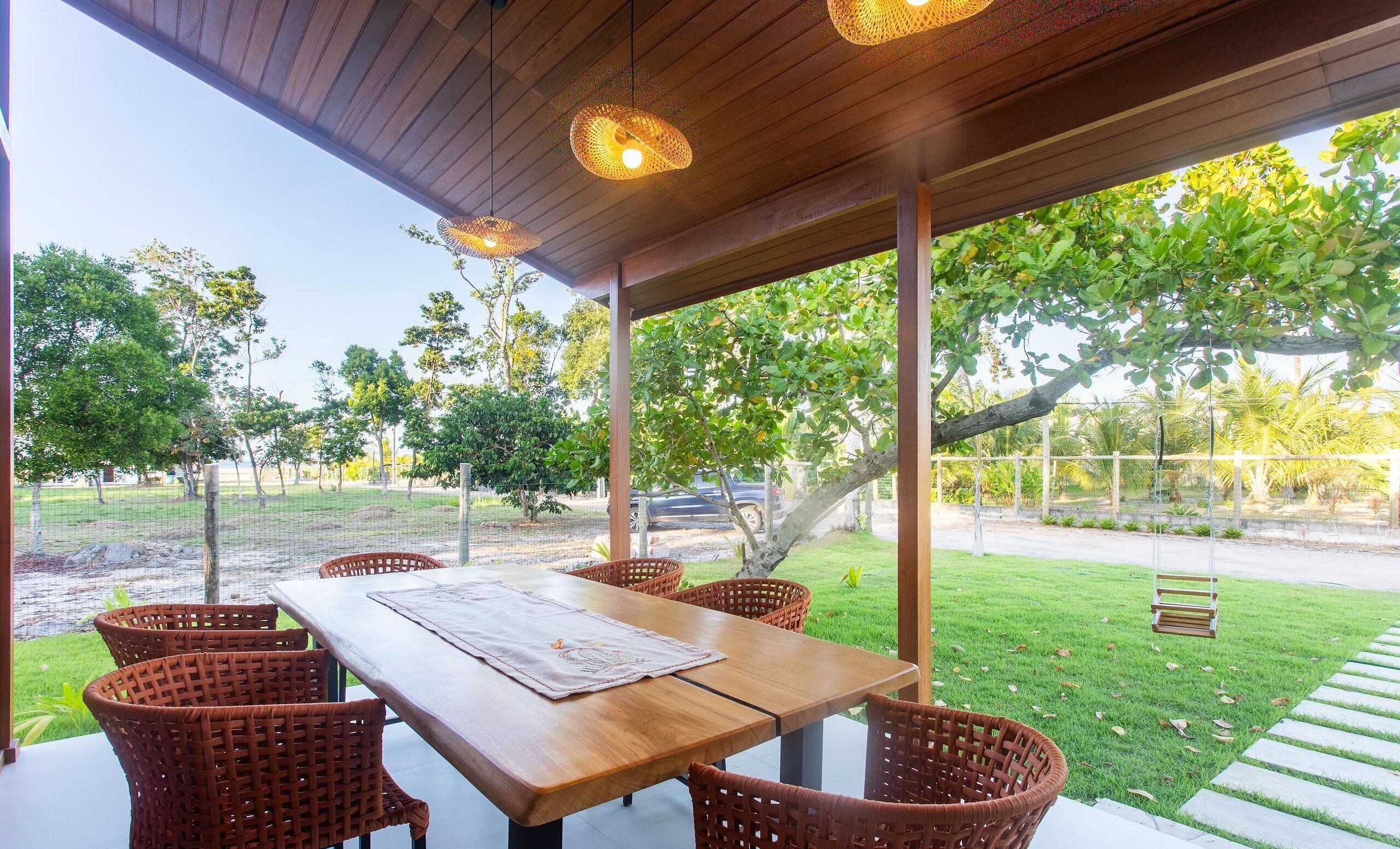 Basic Apartment | Outdoor dining