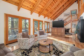 Smart TV, futbolito, tenis de mesa y estéreo 