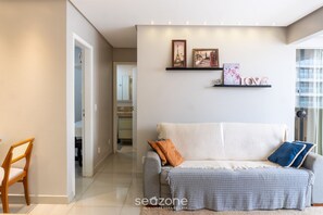 Basic Apartment | Living area - 2brs apt 950 m fr/ Flamboyant Mall Unq1104 (Goiânia)