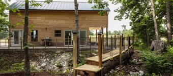 Upscale Cabin w/ Lake Resort Amenities
