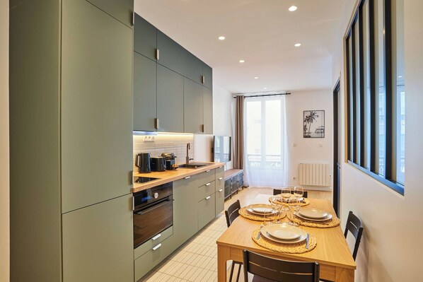 Apartment | Private kitchen | Fridge, microwave, coffee/tea maker, toaster - Charming Apartment-bastille-le Marais (Paris)