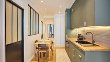 Apartment | Dapur peribadi | Peti sejuk, ketuhar gelombang mikro, pembancuh kopi/teh, pembakar roti