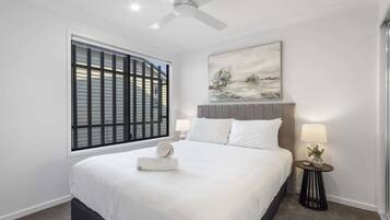 Apartment | 4 bedrooms, bed sheets