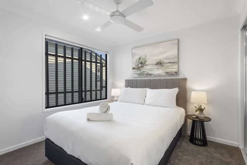 Apartment | 4 bedrooms, bed sheets