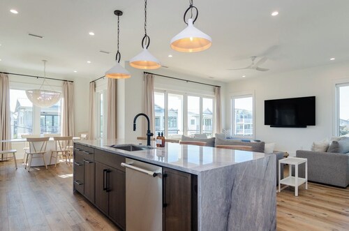 Stunning Custom Home with Pool & Rooftop Deck